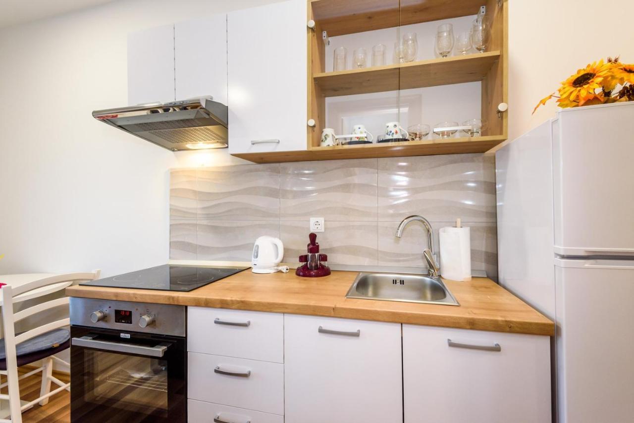 Apartment Dego Near Ploce, Riverfront, Parking Rogotin 외부 사진